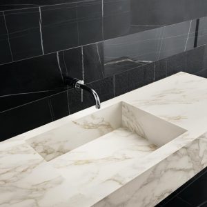 Marble Experience – Scene Calacatta Gold, Sahara Noir 6